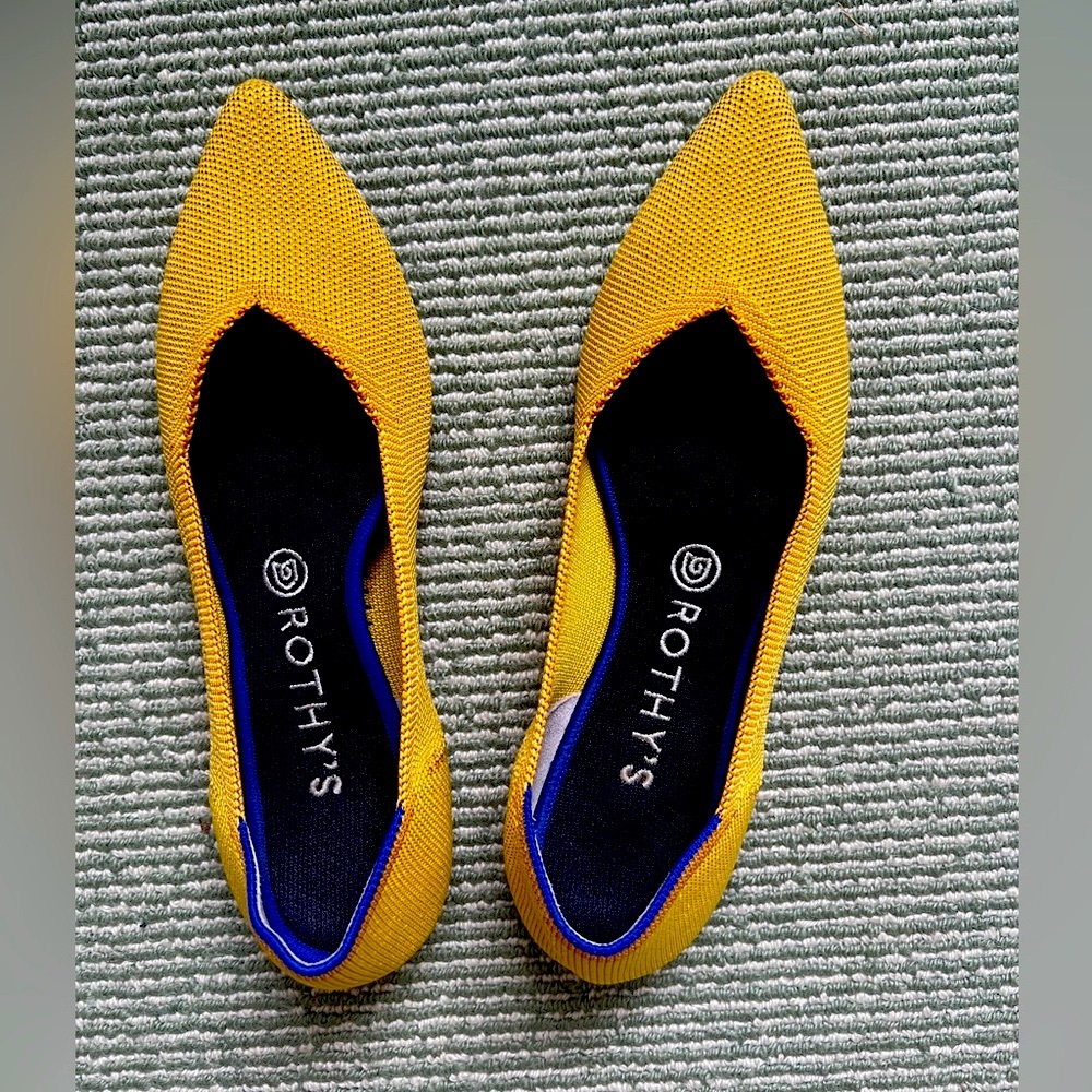 Retired Rothy’s gold Original Points Size 9